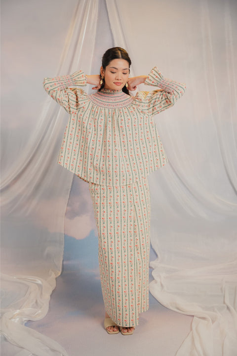 KATE KURUNG IN ROCOCO