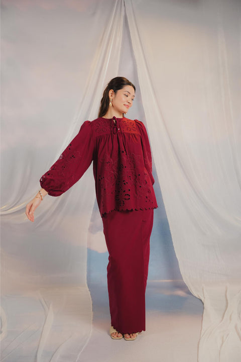 VENUS KURUNG IN BURGUNDY