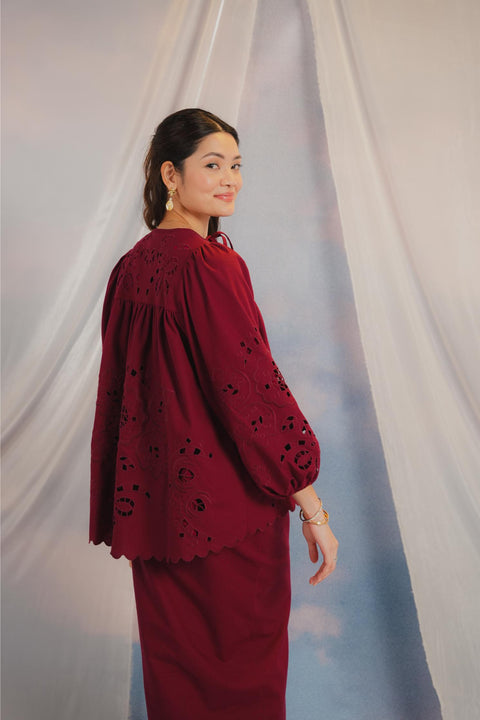VENUS KURUNG IN BURGUNDY