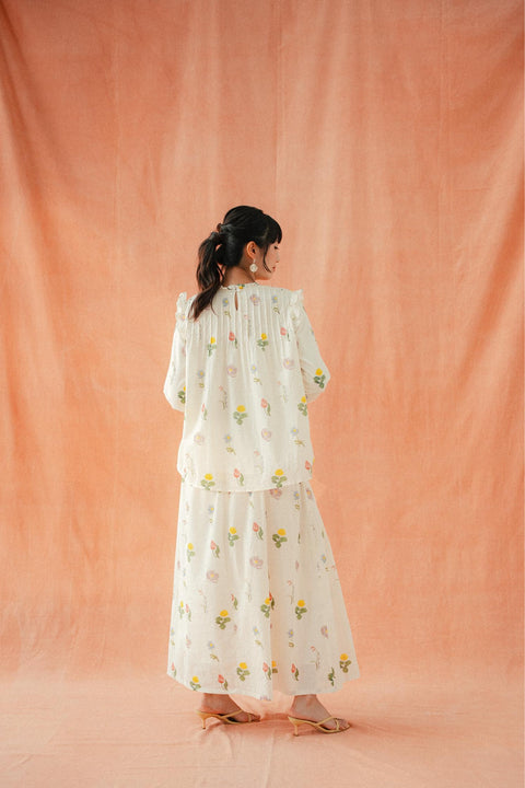 CLARA TOP IN SUMMER