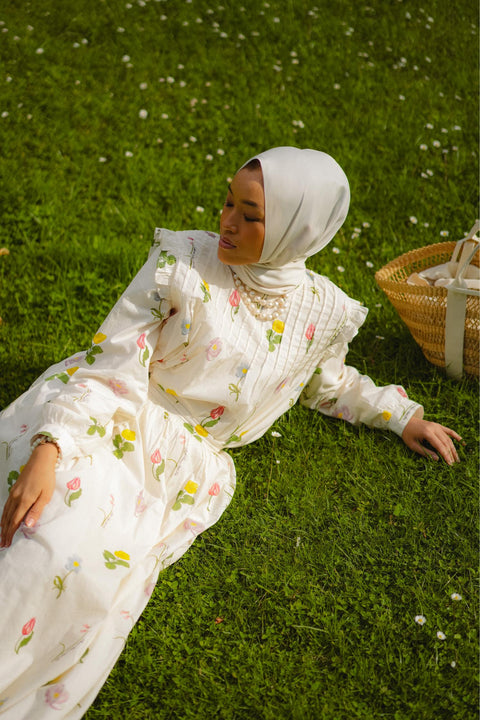CLARA TOP IN SUMMER