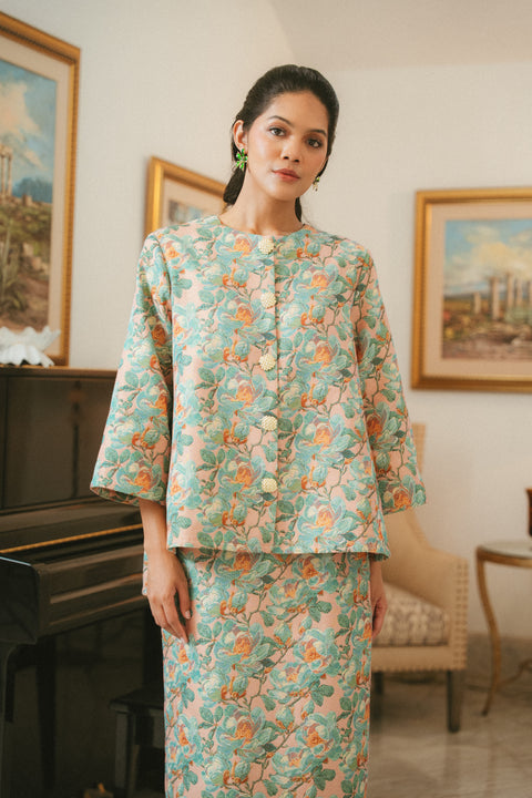 MAJORELLE KURUNG IN PEONY MIST