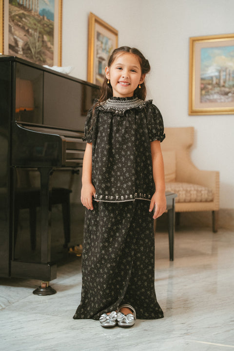 BEA KURUNG IN NOCTIFLORA
