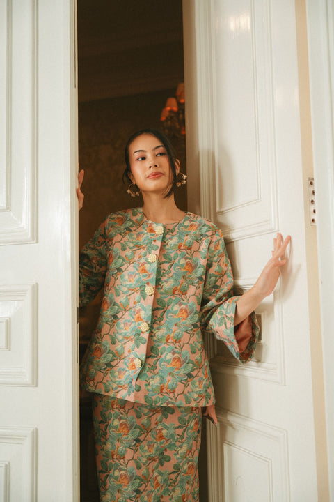 MAJORELLE KURUNG IN PEONY MIST