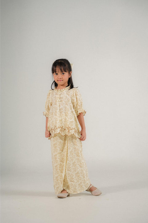 AIKO KURUNG IN BRONZE