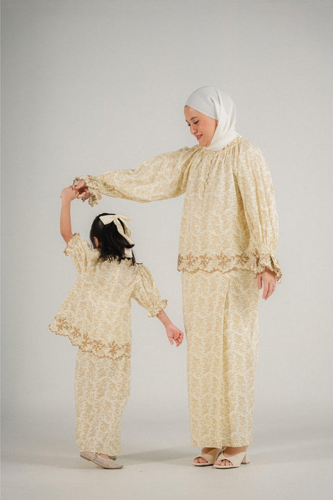 AIKO KURUNG IN BRONZE
