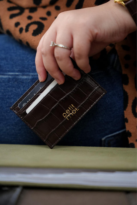 PETIT MOI CARDHOLDER IN ESPRESSO