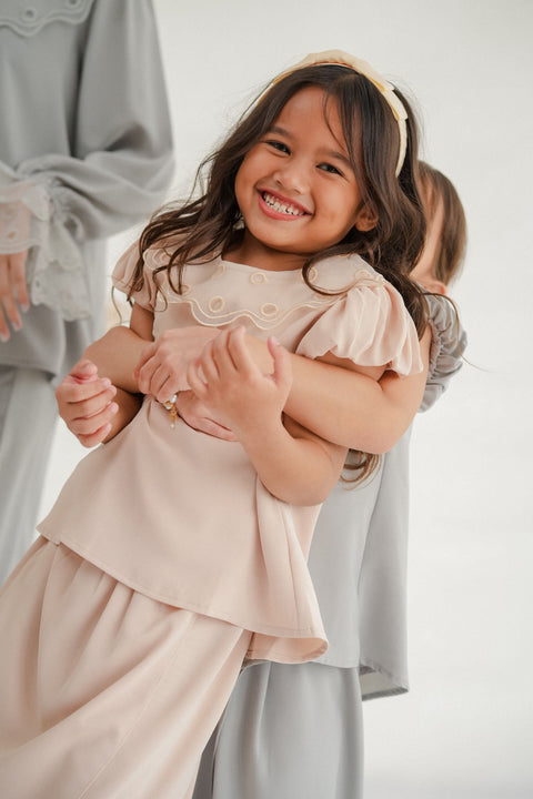 AVA KURUNG IN BLUSH