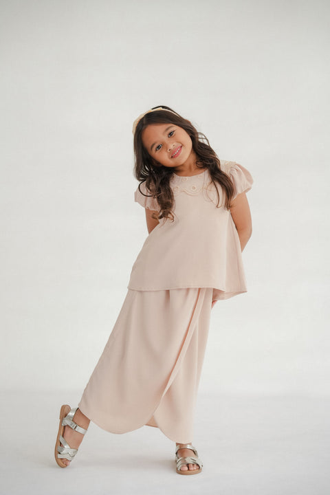 AVA KURUNG IN BLUSH