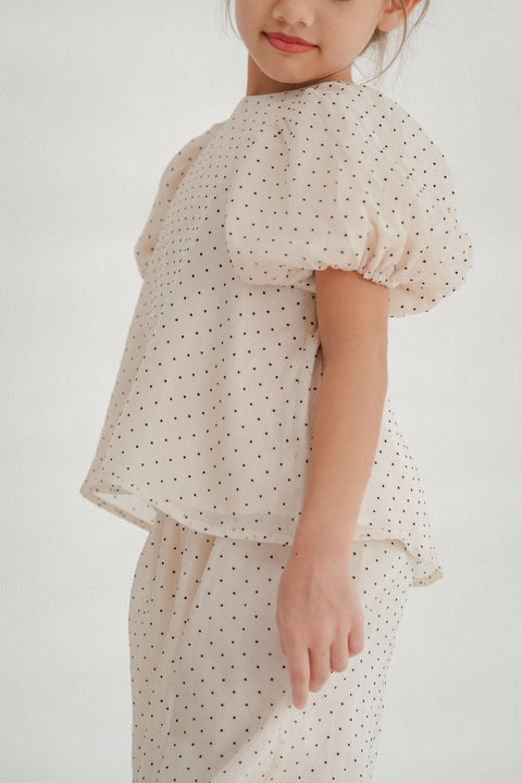 CHLOE KURUNG IN POLKA