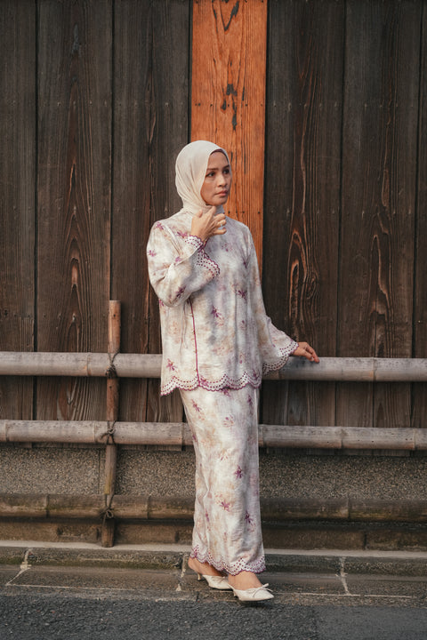 HANA KURUNG IN MAUVE
