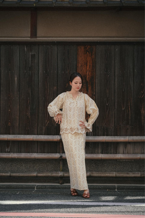 AKIKO KURUNG IN BRONZE