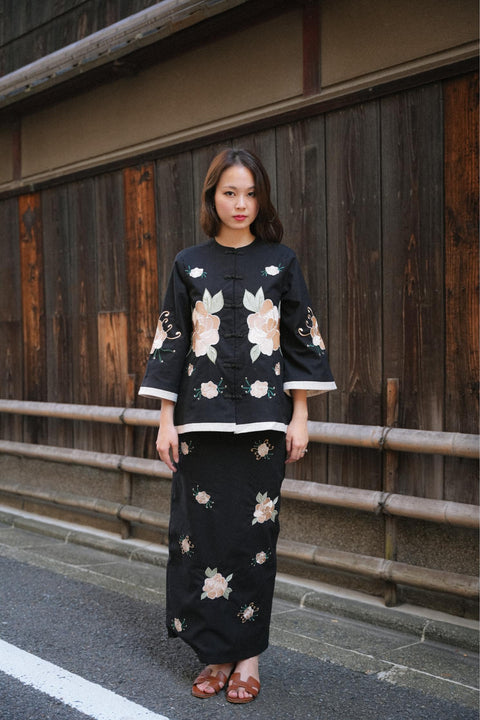 MAJORELLE KURUNG IN MIDNIGHT FLORAL