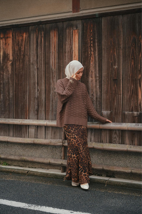NUVOLA KNIT SWEATER IN ESPRESSO