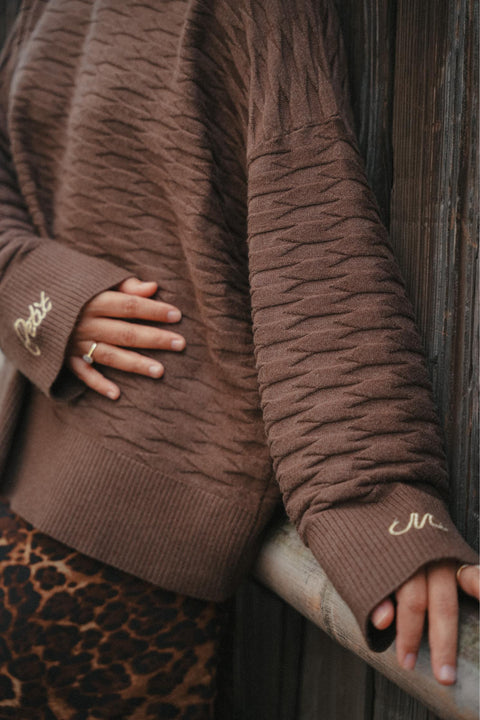 NUVOLA KNIT SWEATER IN ESPRESSO