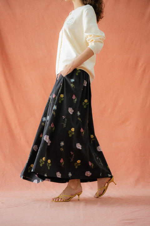 TULIPE SKIRT IN AUTUMN