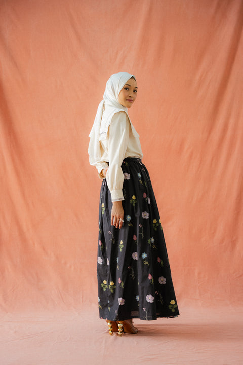 TULIPE SKIRT IN AUTUMN