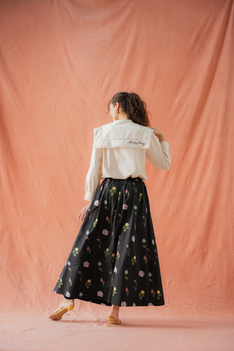 TULIPE SKIRT IN AUTUMN