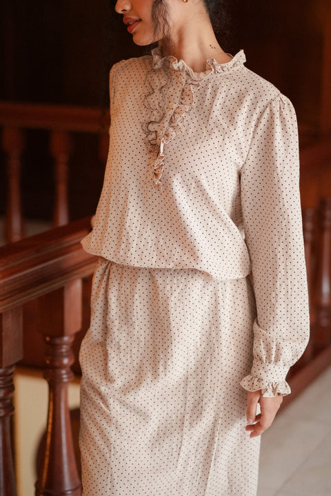 ZAHRA KURUNG IN BEIGE