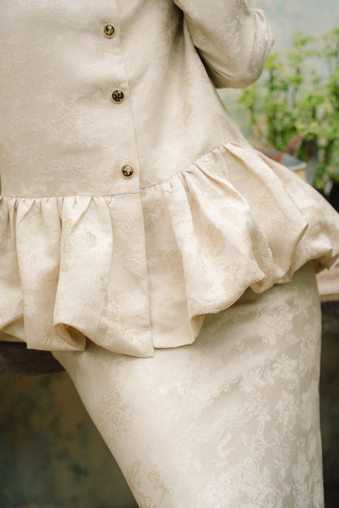 FLORIAN KURUNG IN ANTIQUE WHITE