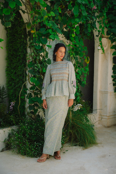 PERSEPHONE KURUNG IN SAGE