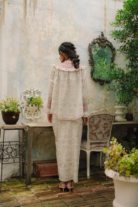 CARO KURUNG IN MIDSUMMER