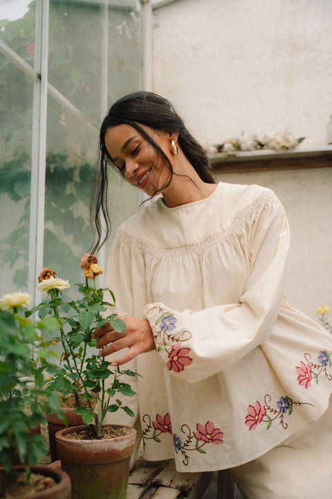 LILY KURUNG IN WILDFLOWER
