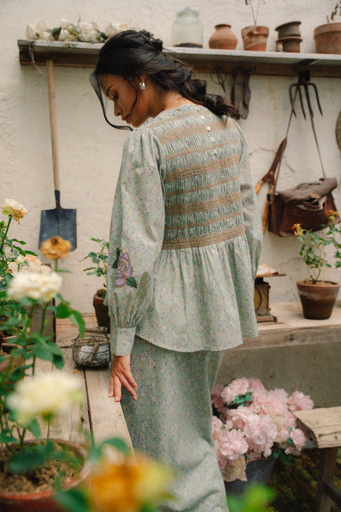 PERSEPHONE KURUNG IN SAGE