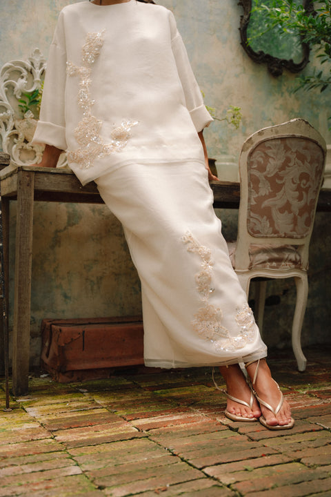 CAMELIA ORGANZA SKIRT IN VANILLA SILK