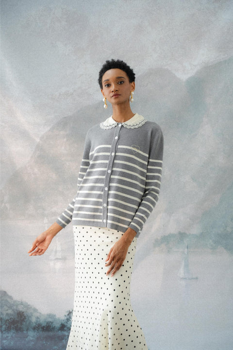 EMILIA CARDI IN DOVE