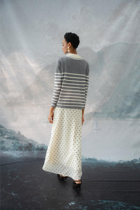 EMILIA CARDI IN DOVE