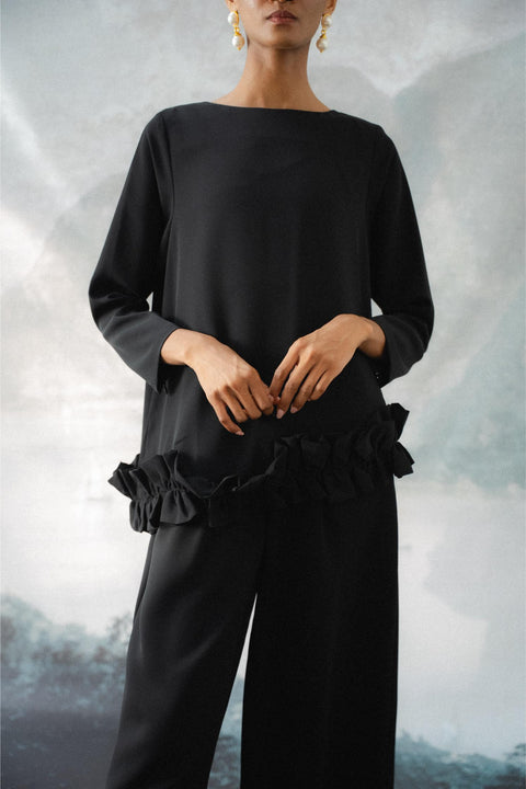 BRERA RUFFLE TOP IN NOIR