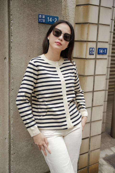 AMORE CARDIGAN IN CLASSIC NAVY