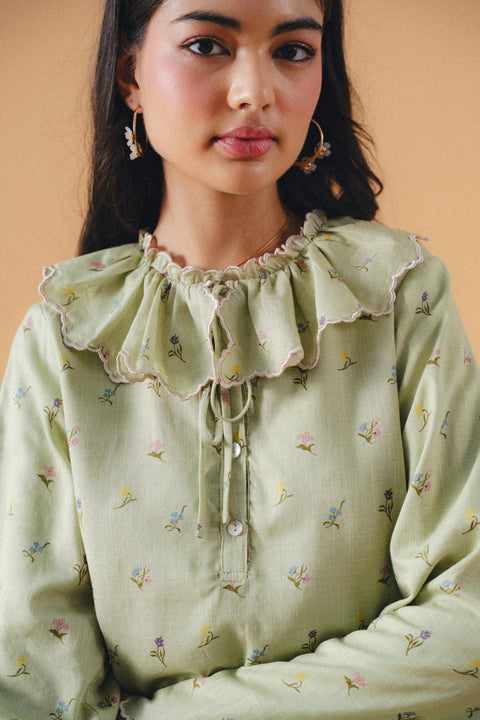 ROSEMARY KURUNG IN WILD SAGE