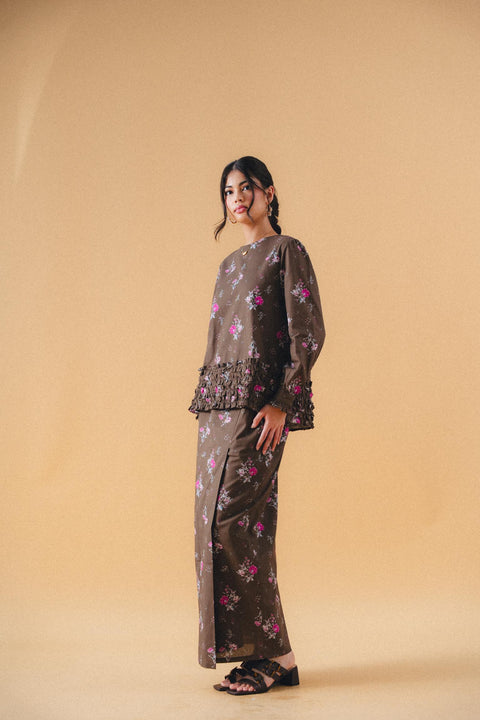 ARIA KURUNG IN ROSEWOOD