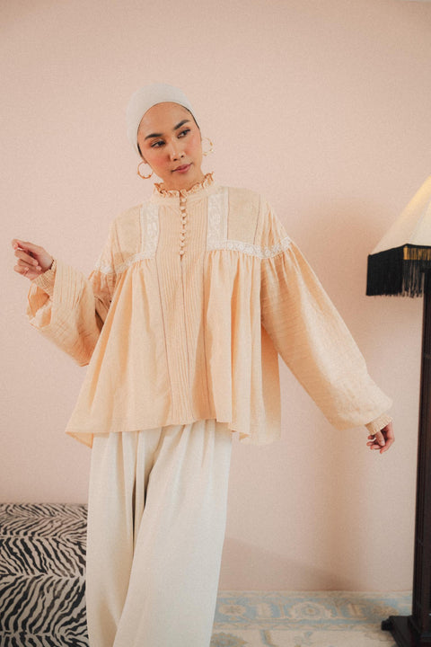 CAPUCINE BLOUSE IN CHAMPAGNE