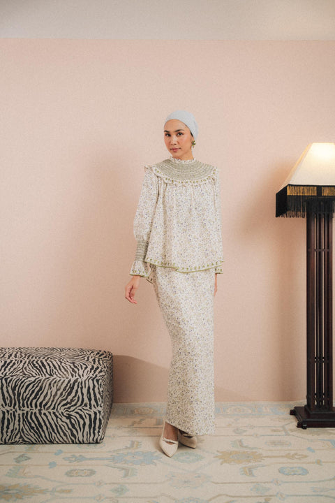 CARO KURUNG IN VERT FLEURI (ADULT)