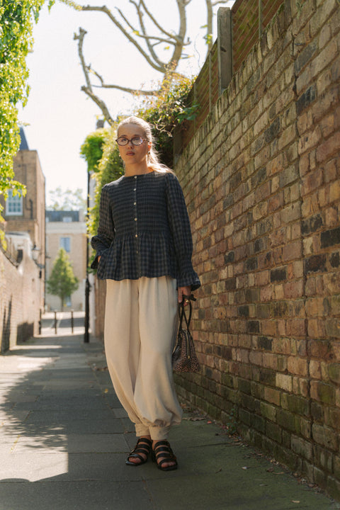 BOWEN SMOCKED BLOUSE IN NAVY TARTAN
