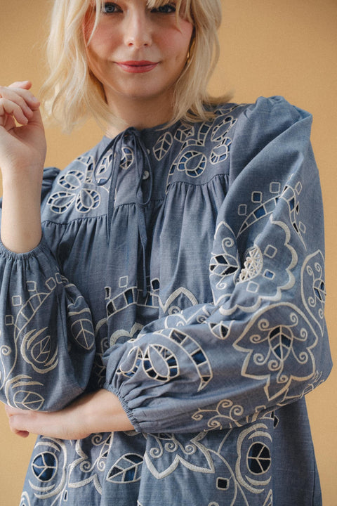 VENUS BLOUSE IN CHAMBRAY