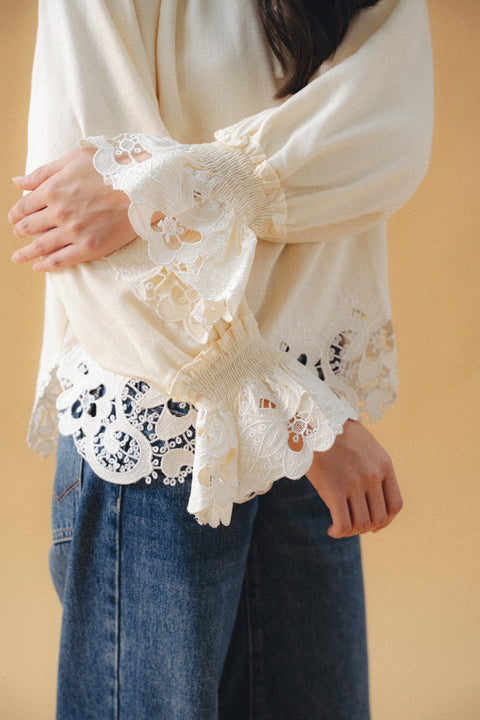 LYLA BLOUSE IN HEIRLOOM