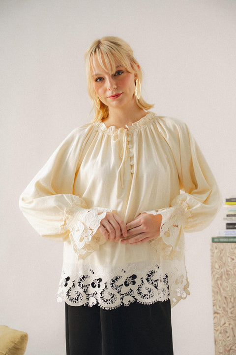 LYLA BLOUSE IN HEIRLOOM