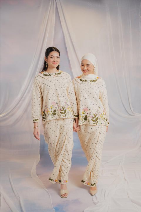 PENELOPE KURUNG IN BLOOM