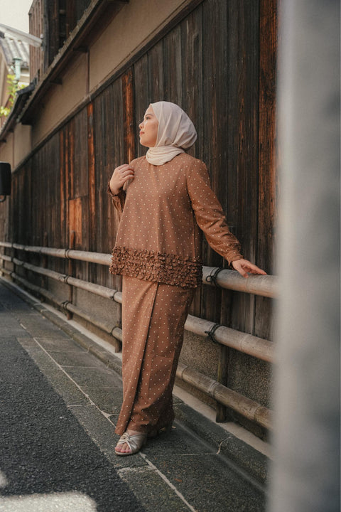 ARIA KURUNG IN CINNAMON
