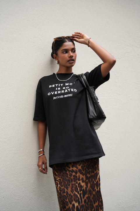 OVERRATED TEE IN NOIR