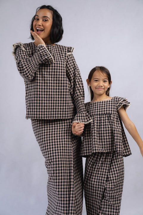 DARCY KURUNG IN NOIR GINGHAM