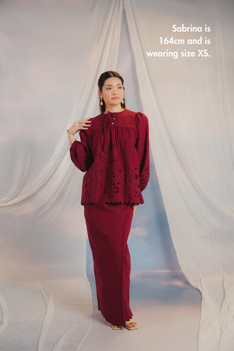 VENUS KURUNG IN BURGUNDY