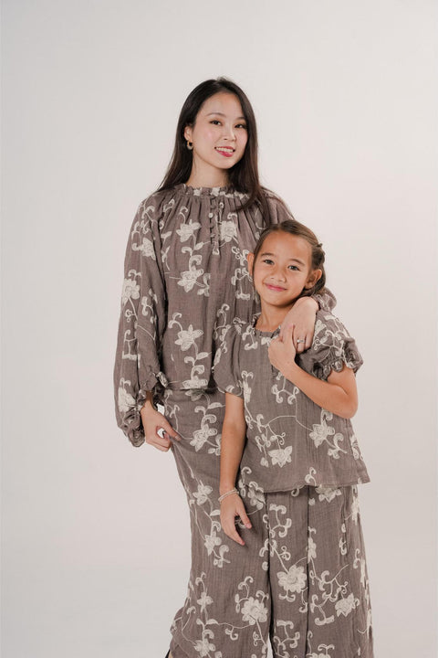 ESME KURUNG IN GREY