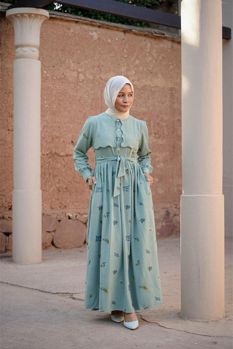 NAEMA DRESS IN TEAL FLORAL