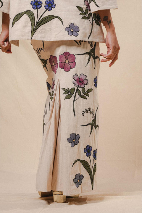 MAJORELLE KURUNG IN BEIGE