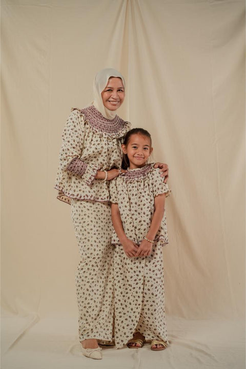 BEA KURUNG IN BURGUNDY FLORAL